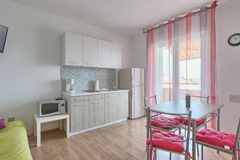 Apartments Veruda Porat พูลา ภายนอก รูปภาพ